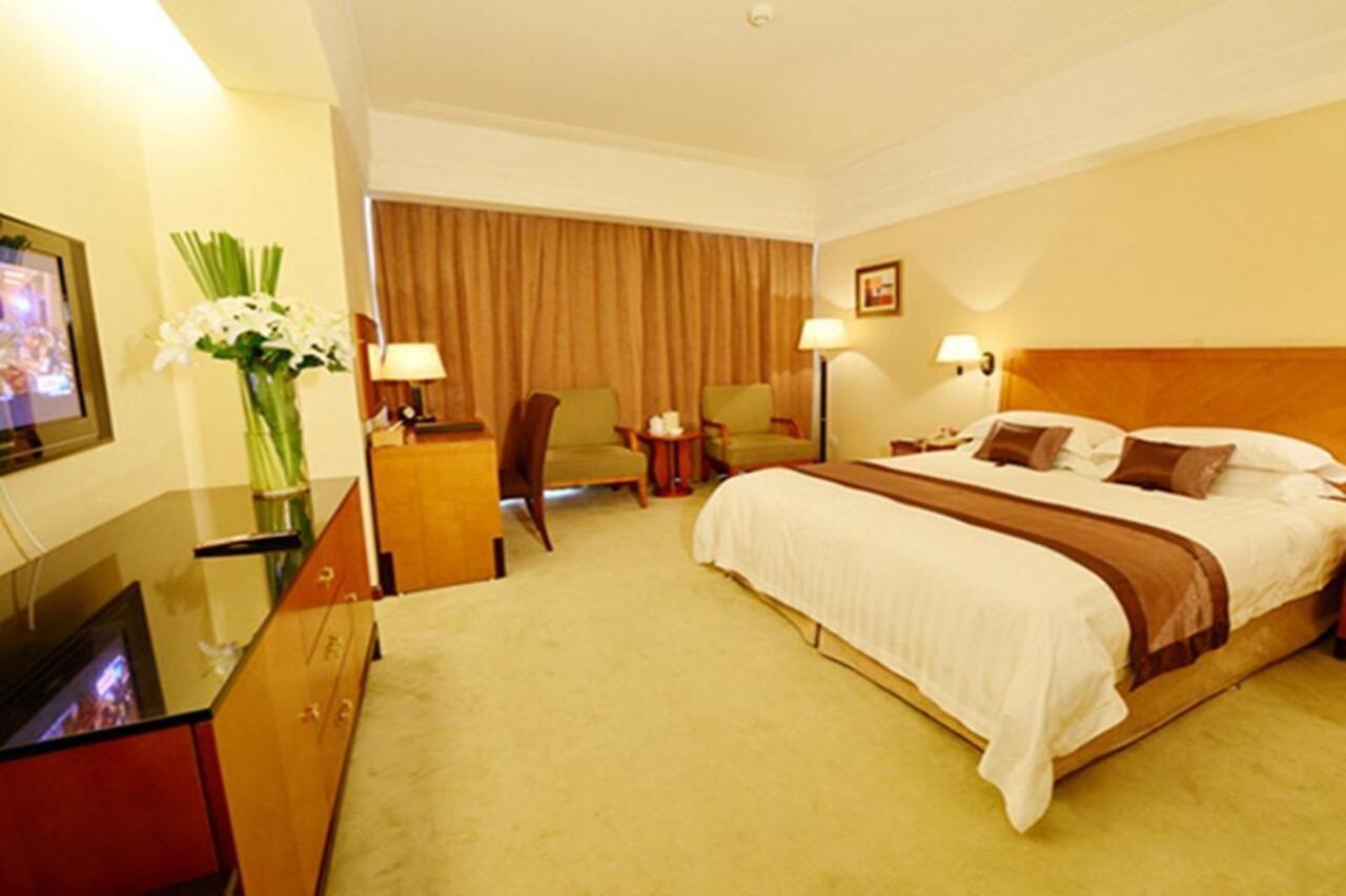 Highton Hotel Shanghaj Zewnętrze zdjęcie